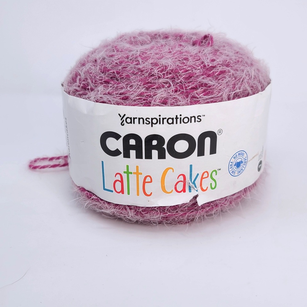 Caron Latte Cakes Plum Yarn 8.8oz Bulky 5 Acrylic Nylon Soft Textured Unused